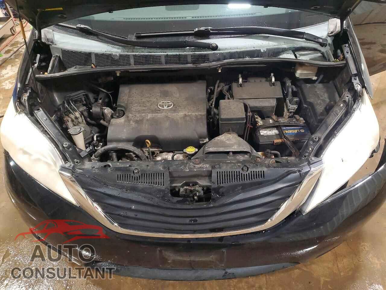 TOYOTA SIENNA 2012 - 5TDKK3DC2CS268526