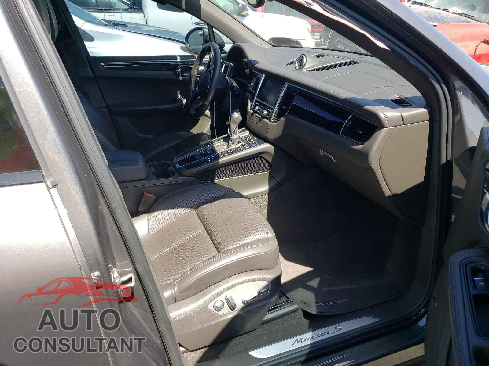 PORSCHE MACAN 2016 - WP1AB2A54GLB49054