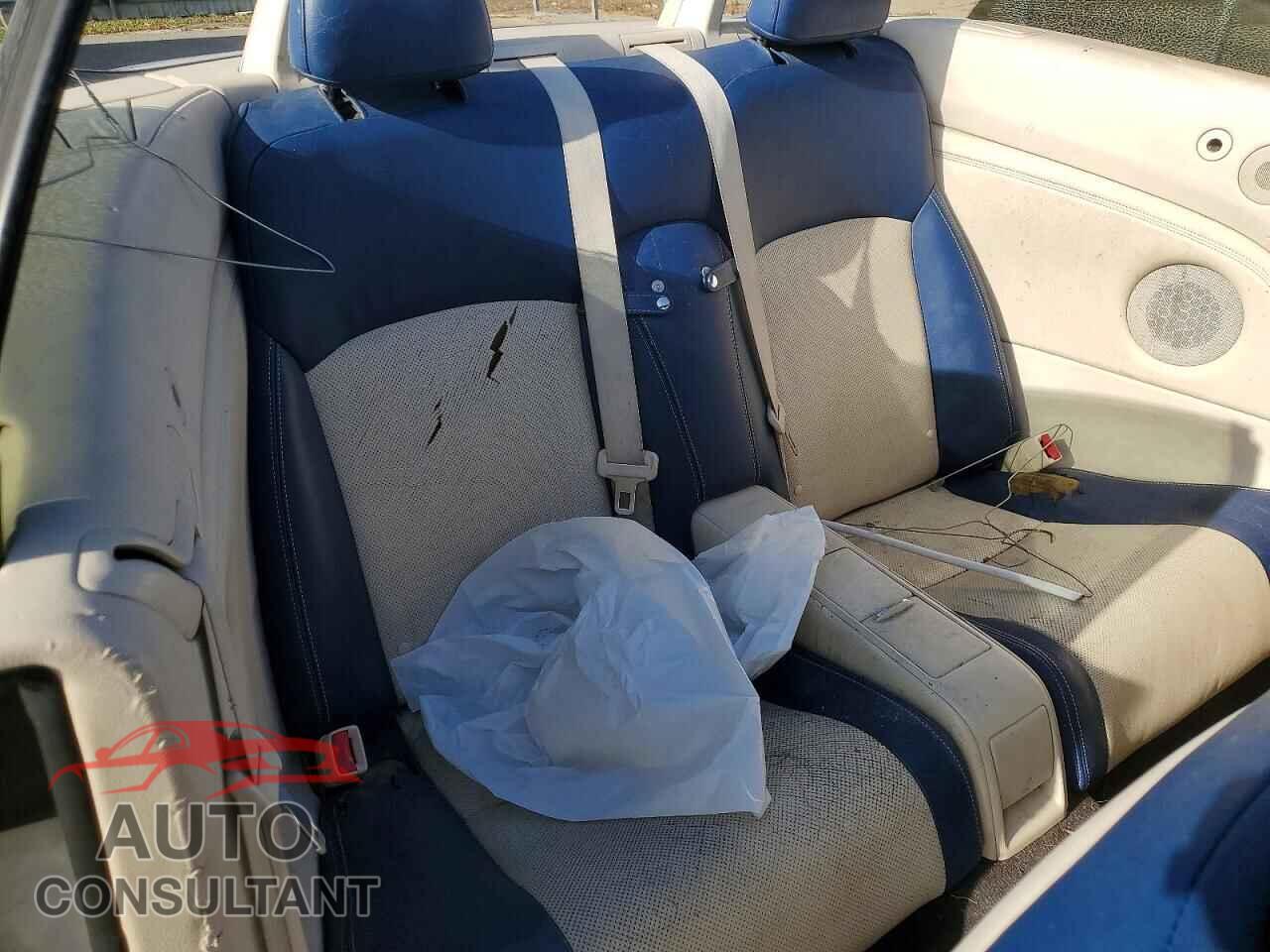 LEXUS IS 2010 - JTHFF2C2XA2510751