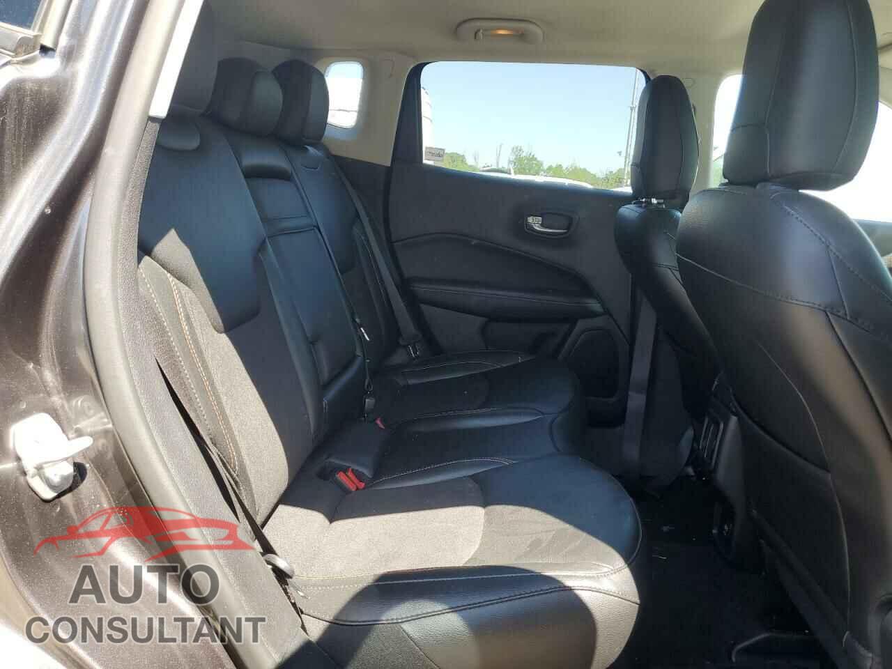 JEEP COMPASS 2020 - 3C4NJDBB9LT132349
