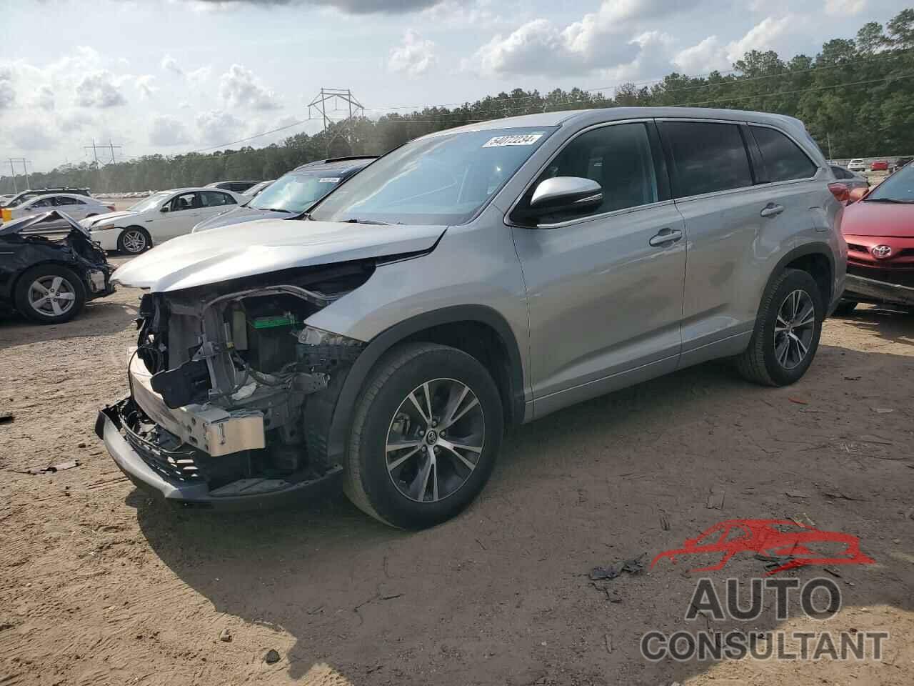 TOYOTA HIGHLANDER 2018 - 5TDZARFH3JS038956