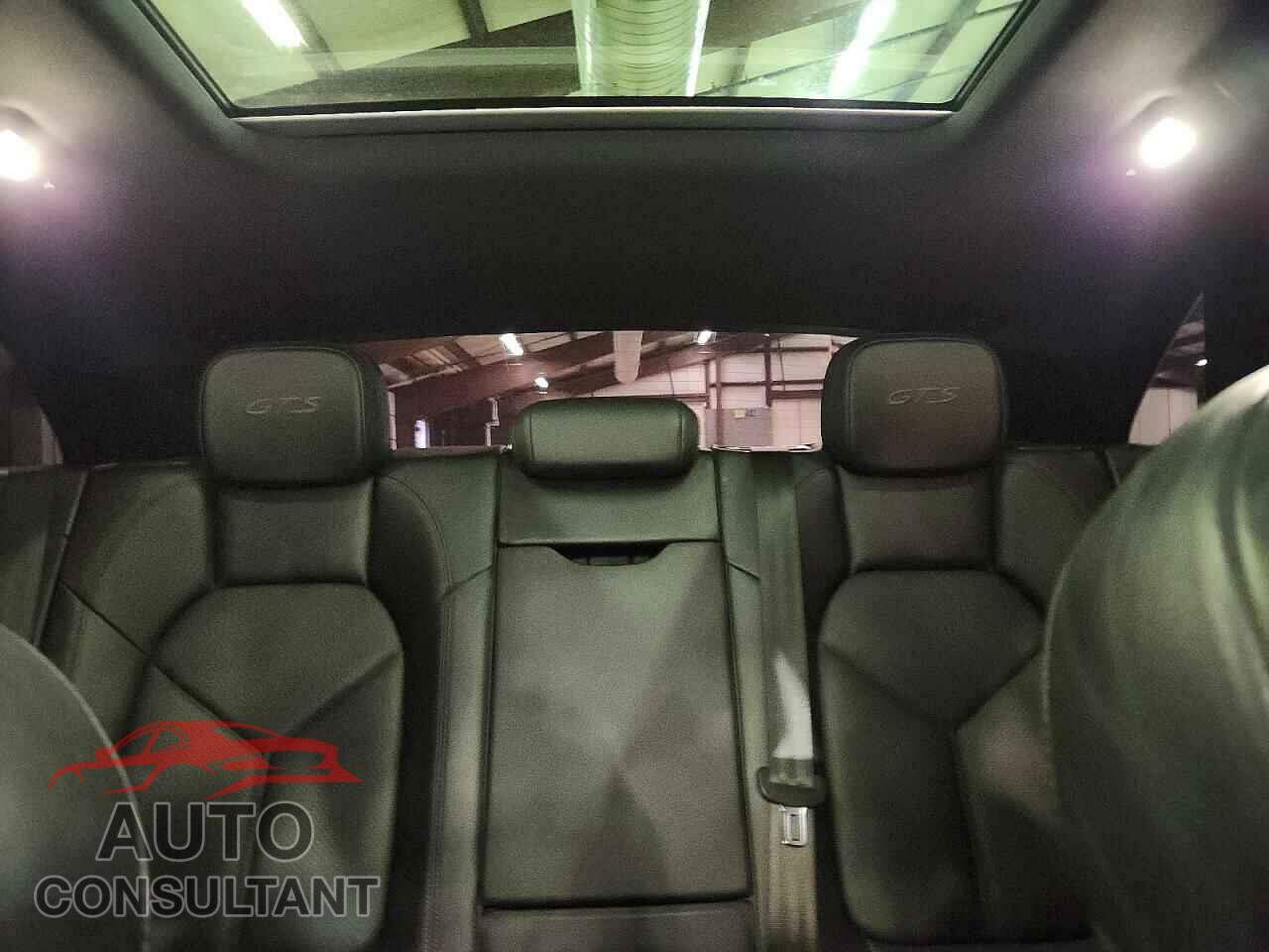 PORSCHE MACAN 2017 - WP1AG2A58HLB52087