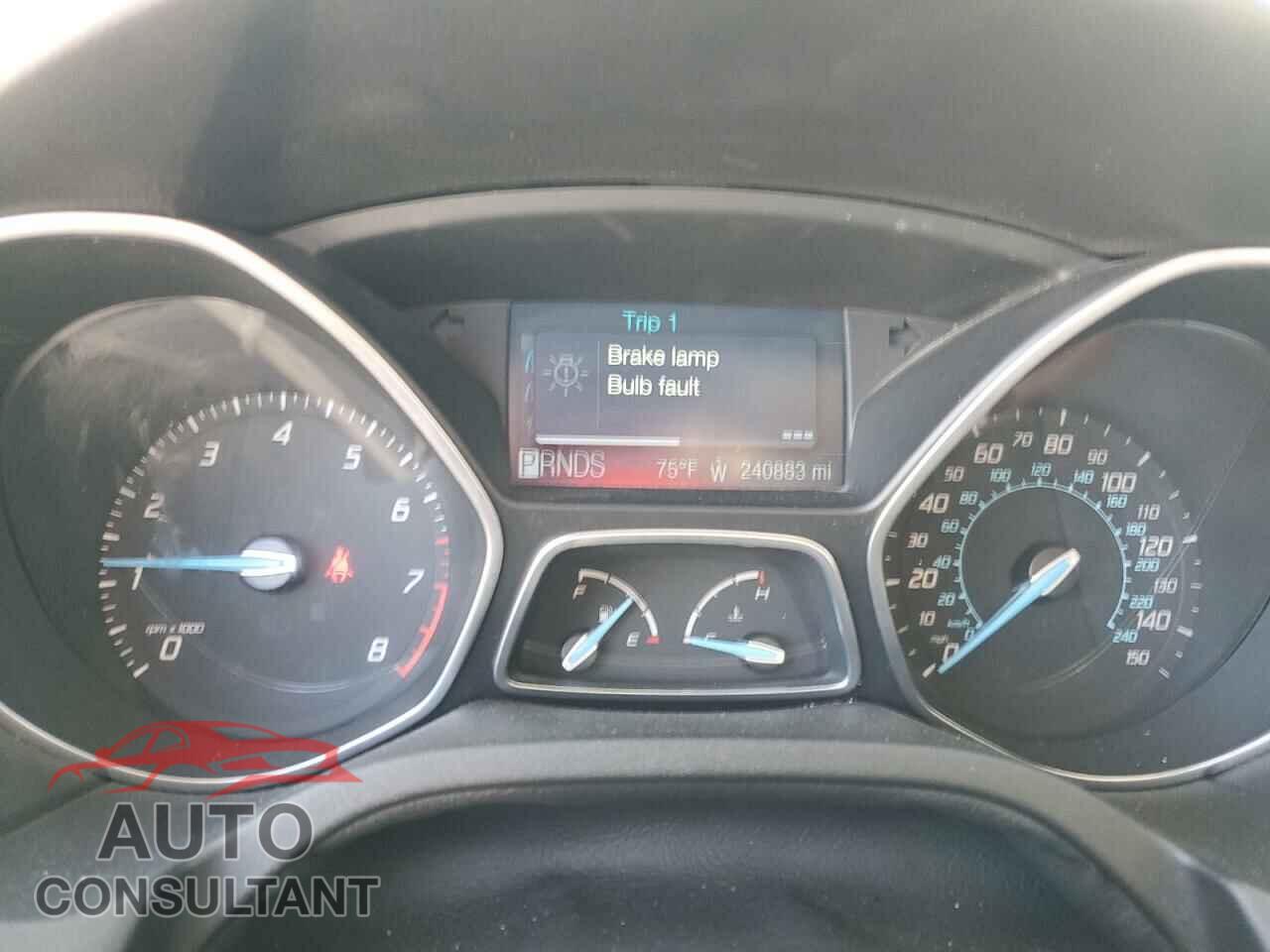 FORD FOCUS 2012 - 1FAHP3H21CL177400