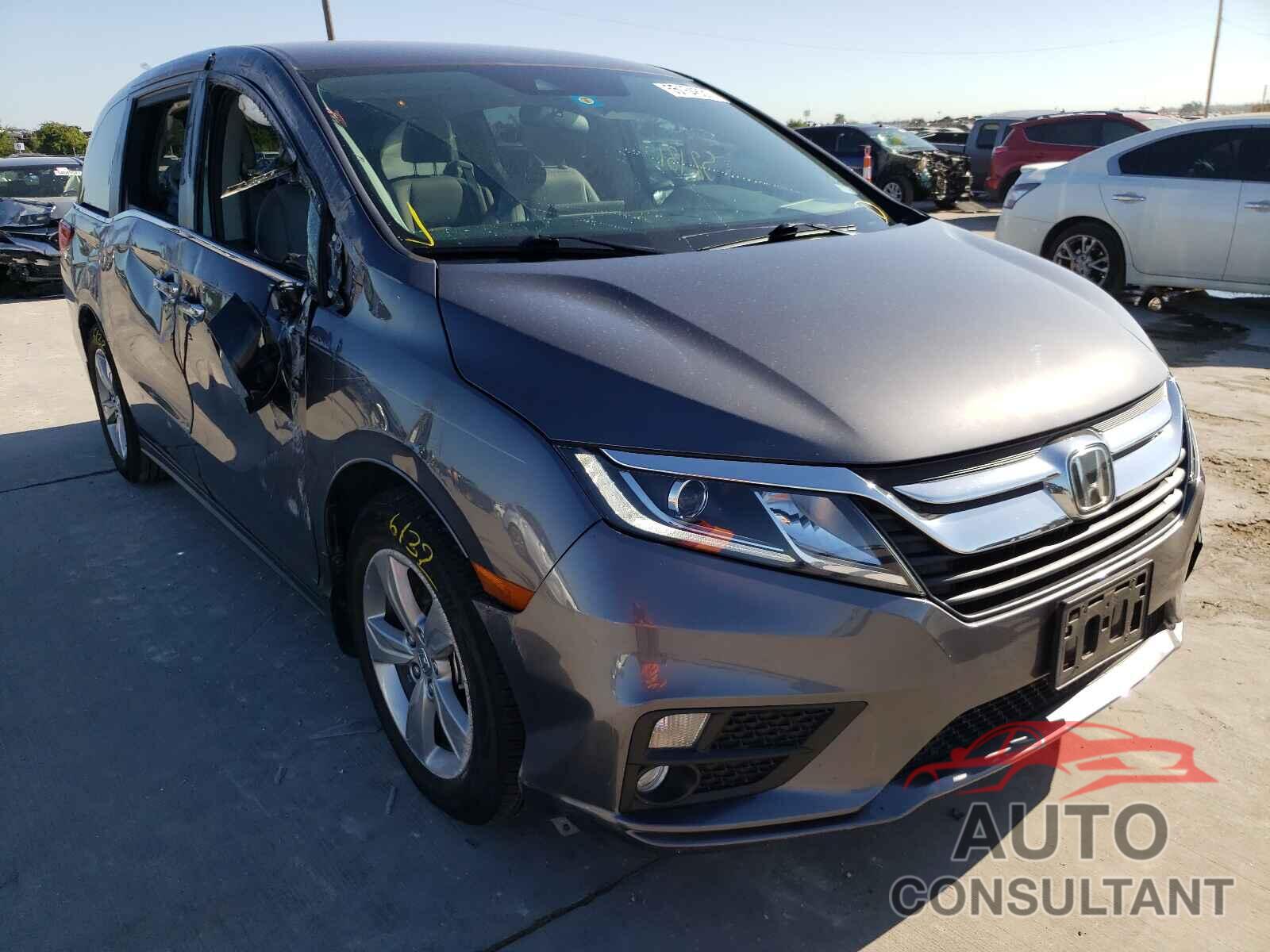 HONDA ODYSSEY 2018 - 5FNRL6H56JB022301