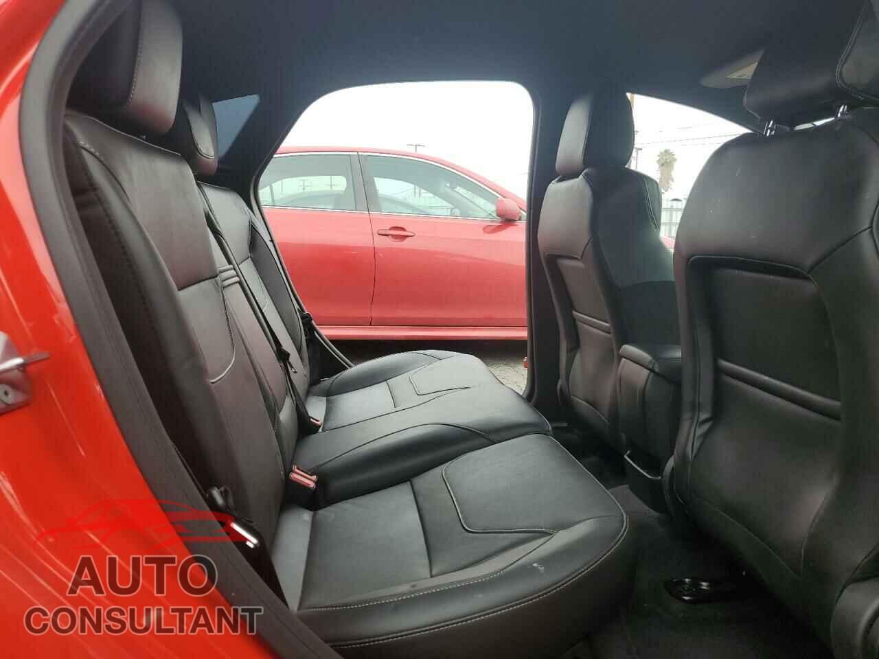 FORD FOCUS 2015 - 1FADP3L96FL380385