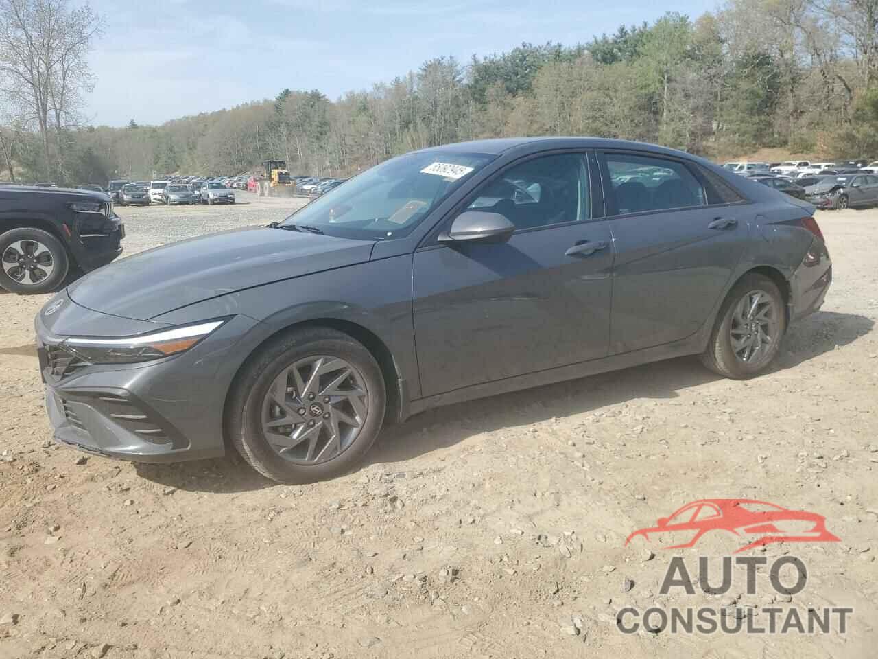 HYUNDAI ELANTRA 2024 - KMHLM4DJ5RU103945