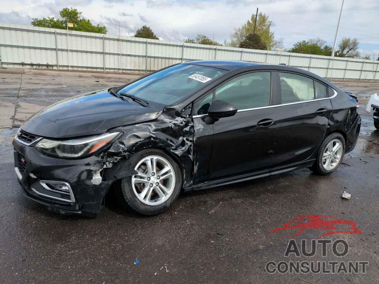 CHEVROLET CRUZE 2018 - 1G1BE5SM5J7183761