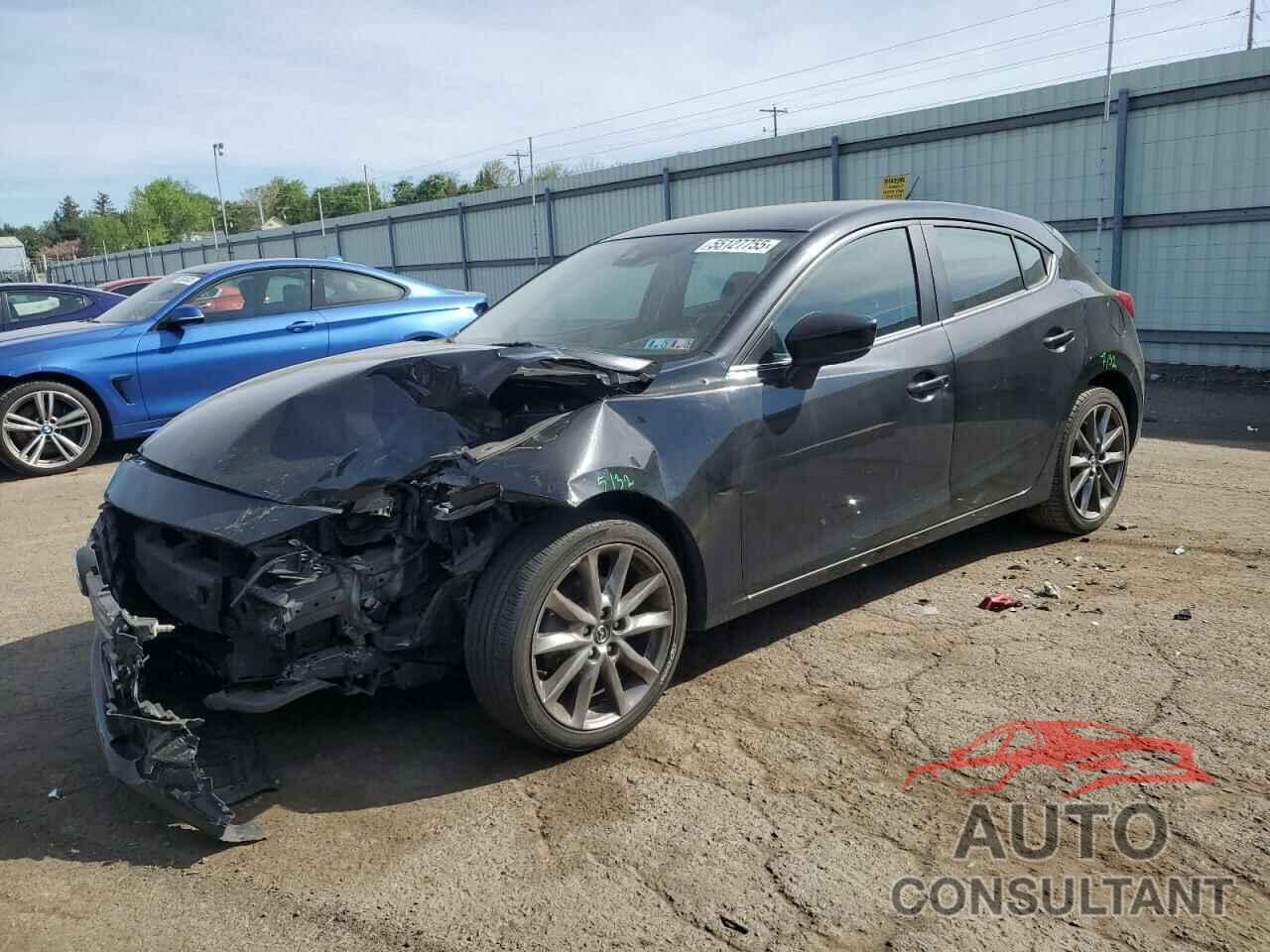 MAZDA 3 2018 - 3MZBN1L33JM183668