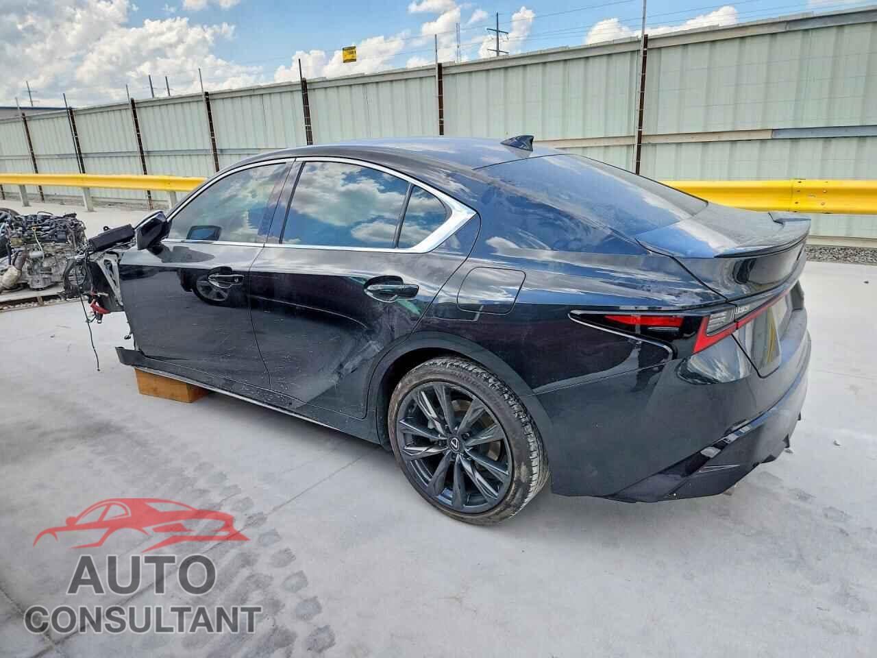 LEXUS IS 2025 - JTHBZ1B29S5084987