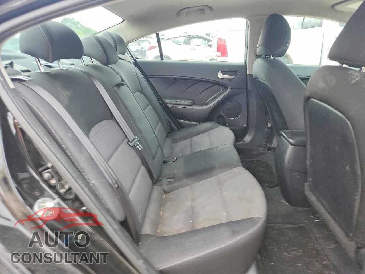 KIA FORTE 2017 - 3KPFL4A77HE148136