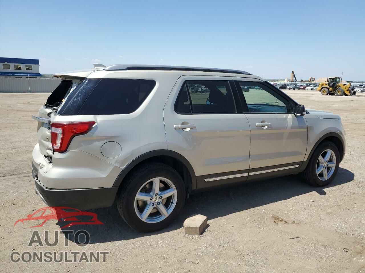 FORD EXPLORER 2017 - 1FM5K8D8XHGD99013