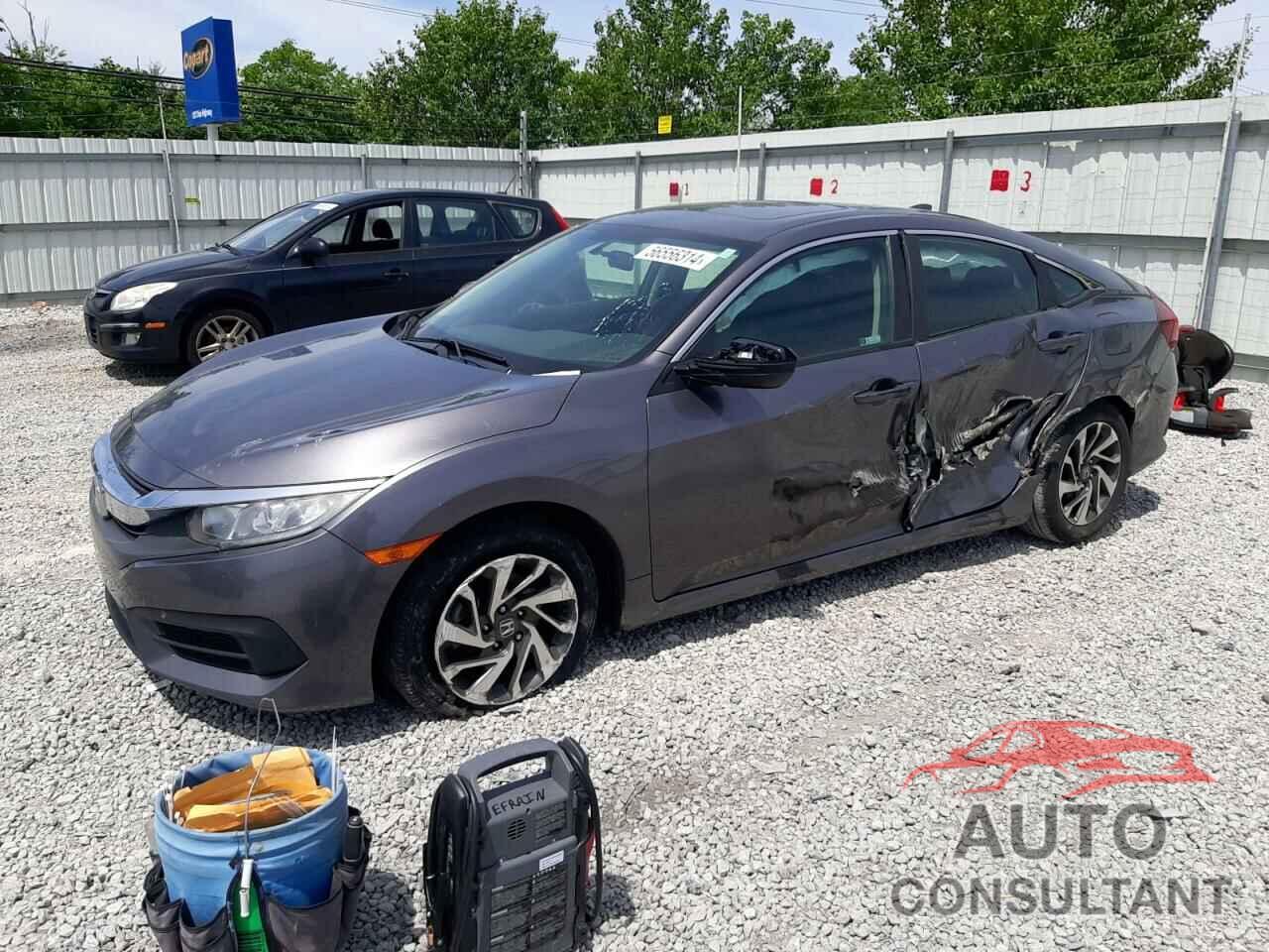 HONDA CIVIC 2018 - 19XFC2F74JE017071