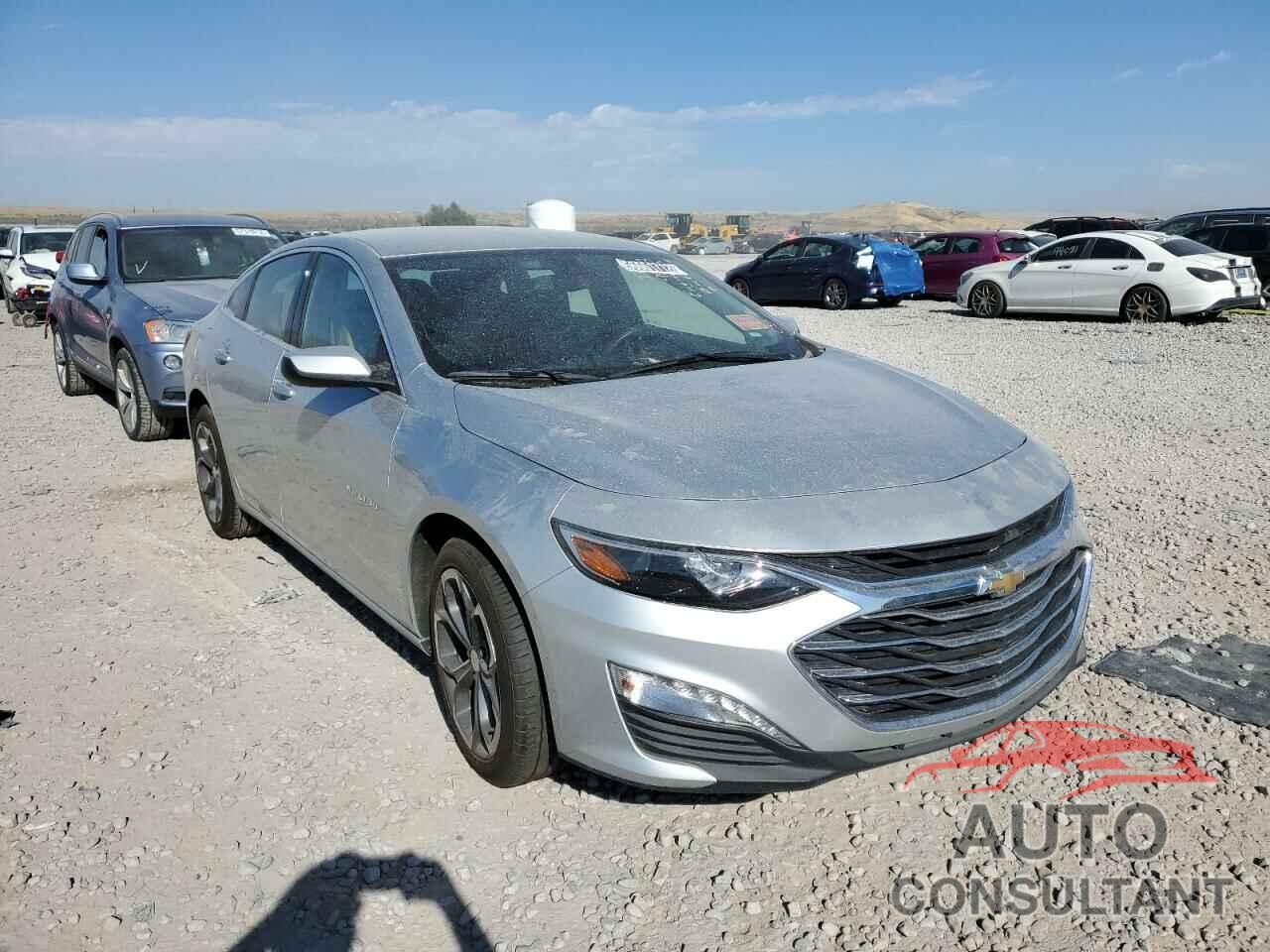CHEVROLET MALIBU 2021 - 1G1ZD5ST3MF044103