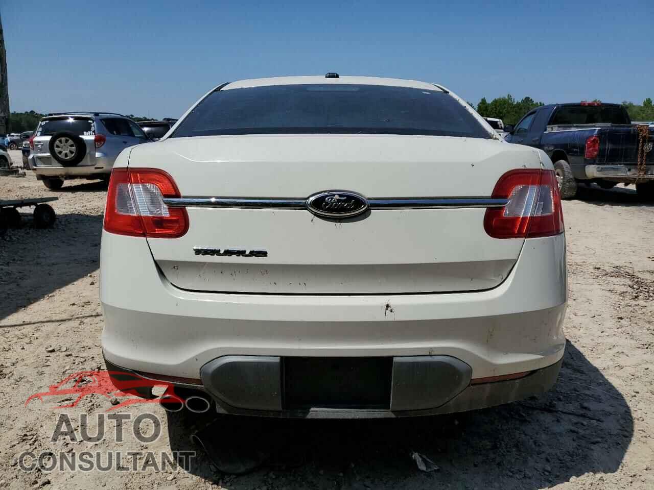 FORD TAURUS 2011 - 1FAHP2DW8BG141391
