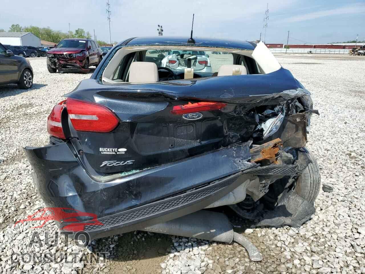 FORD FOCUS 2015 - 1FADP3F29FL229457