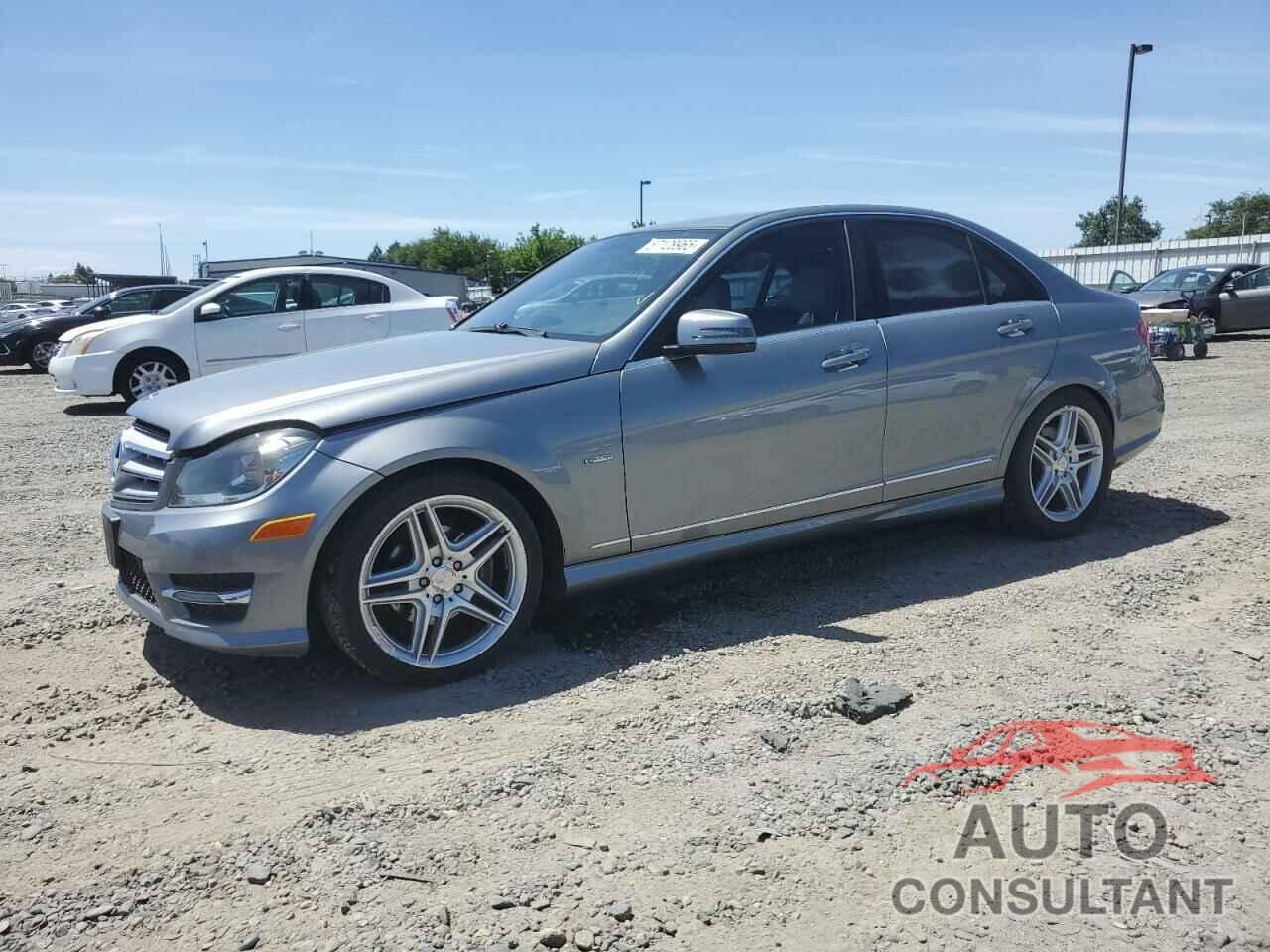 MERCEDES-BENZ C-CLASS 2012 - WDDGF4HB9CR240485