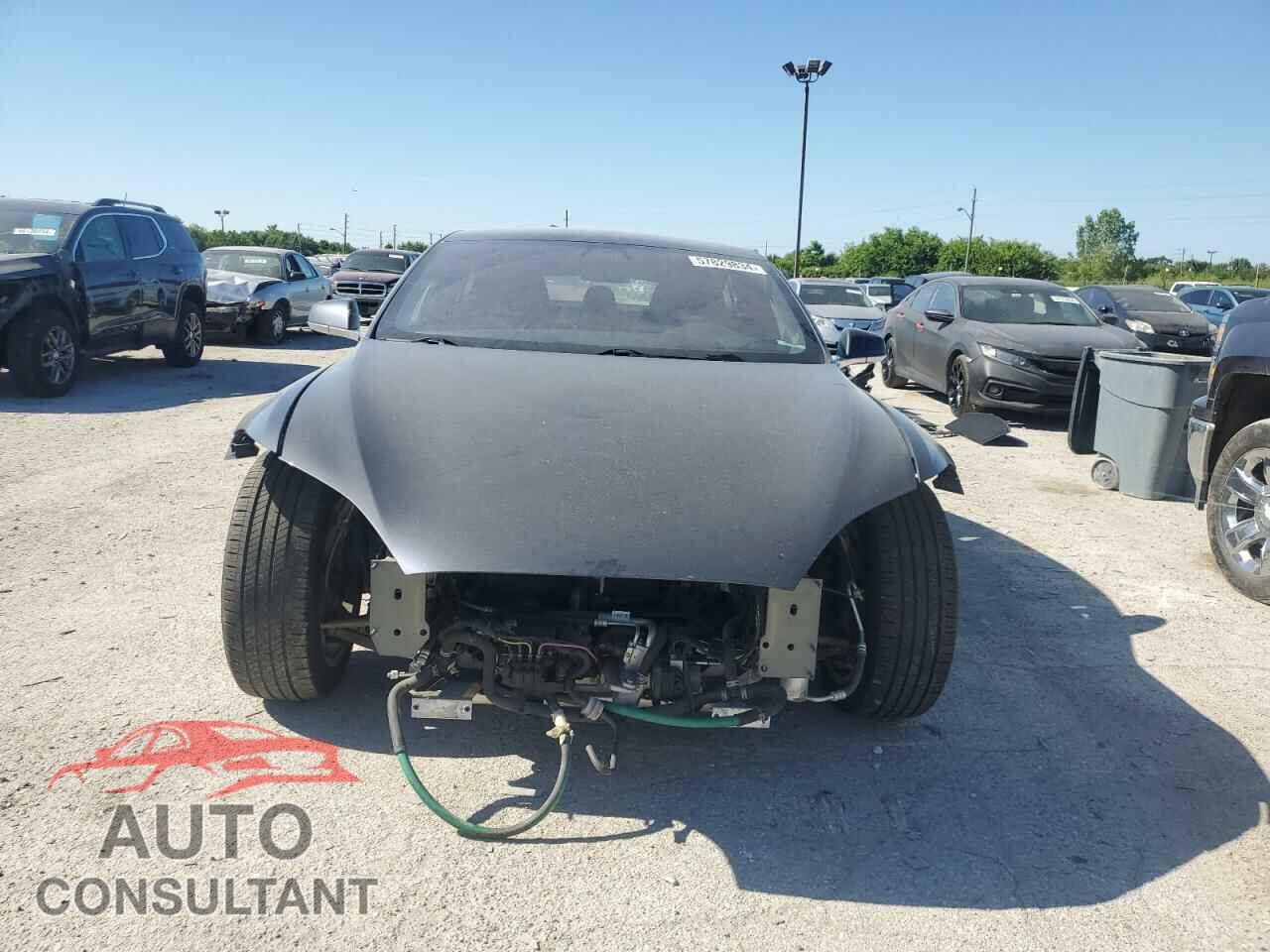 TESLA MODEL S 2017 - 5YJSA1E10HF233788