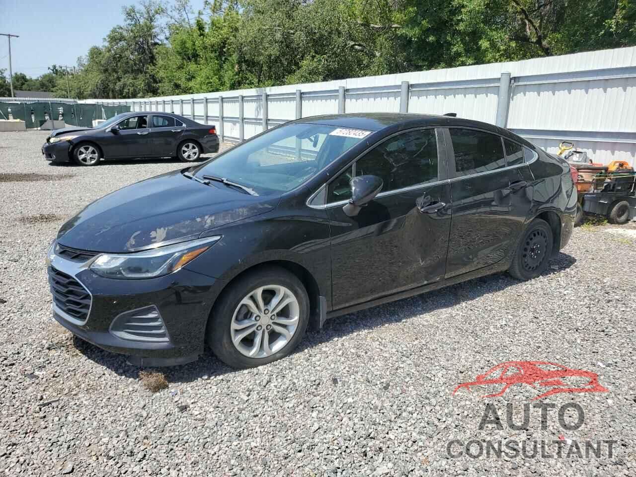 CHEVROLET CRUZE 2019 - 1G1BE5SM7K7145580