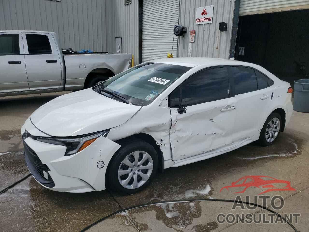 TOYOTA COROLLA 2024 - JTDBCMFE0R3028600