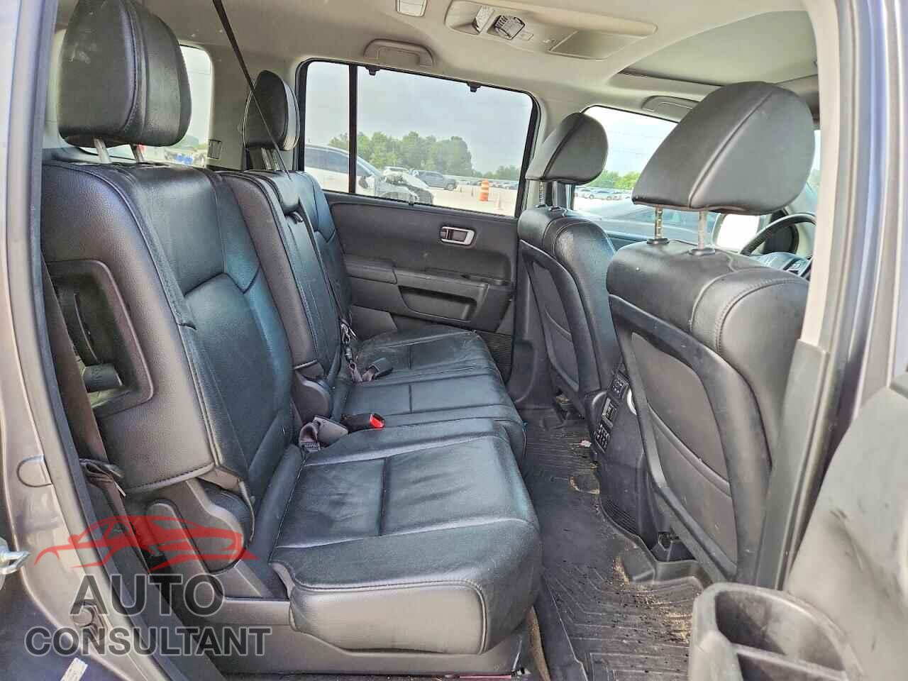 HONDA PILOT 2013 - 5FNYF3H9XDB025498