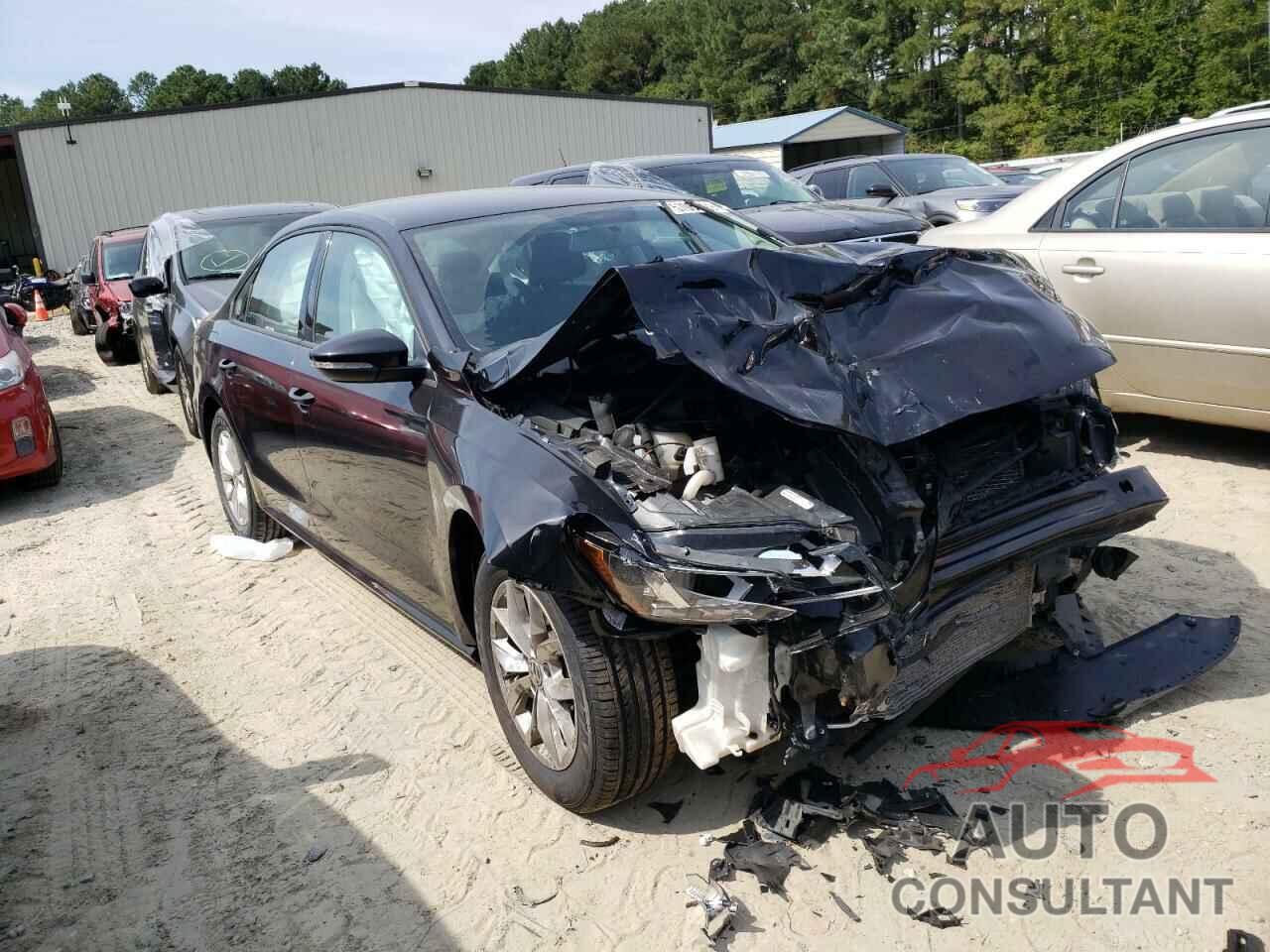 VOLKSWAGEN PASSAT 2018 - 1VWAA7A34JC014242