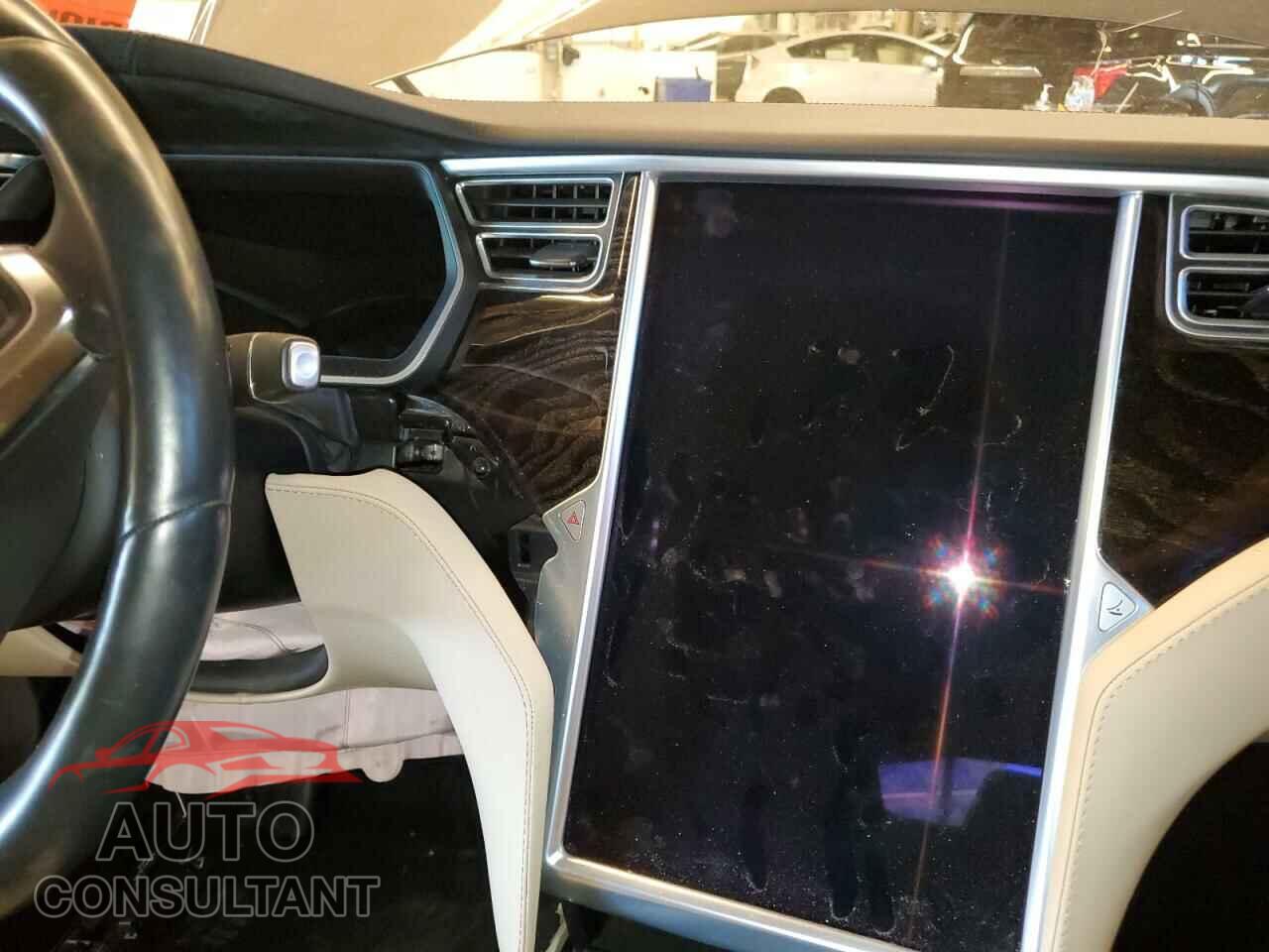 TESLA MODEL S 2016 - 5YJSA1E16GF149876