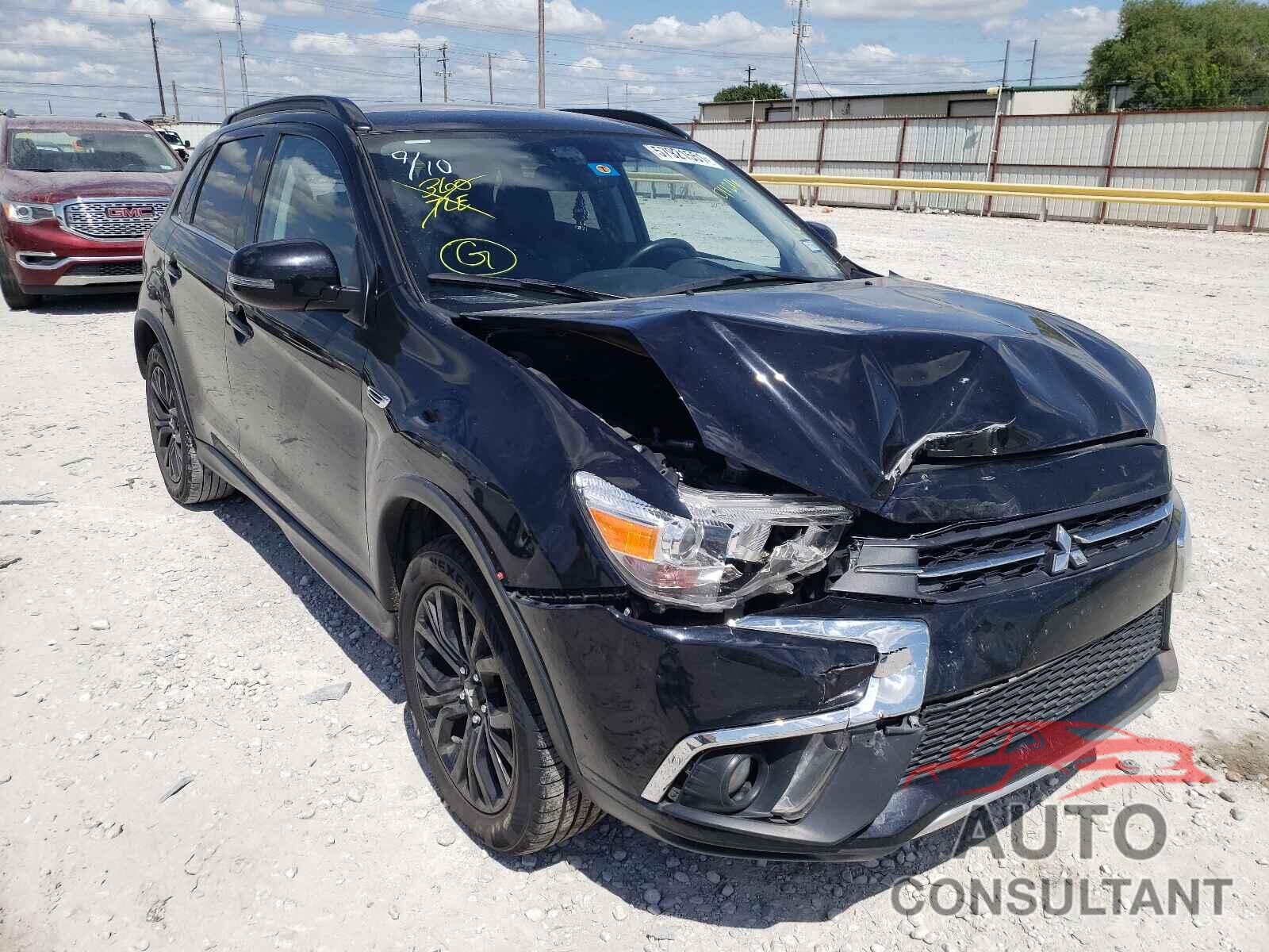 MITSUBISHI OUTLANDER 2018 - JA4AP4AW1JU011216