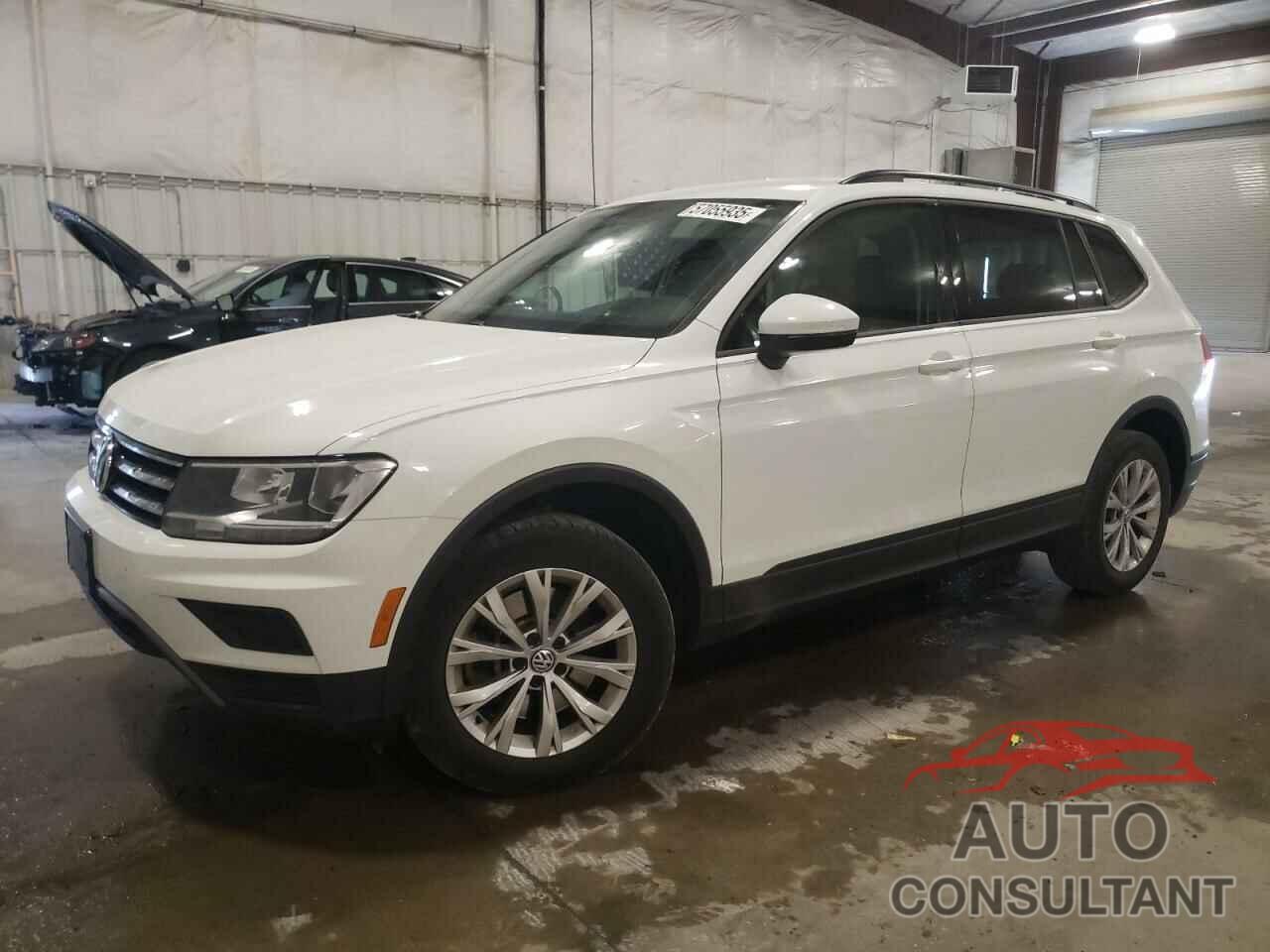VOLKSWAGEN TIGUAN 2018 - 3VV1B7AX4JM118670