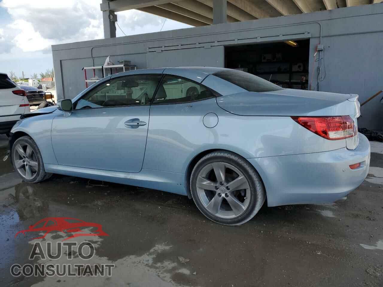 LEXUS IS 2011 - JTHFE2C24B2506442