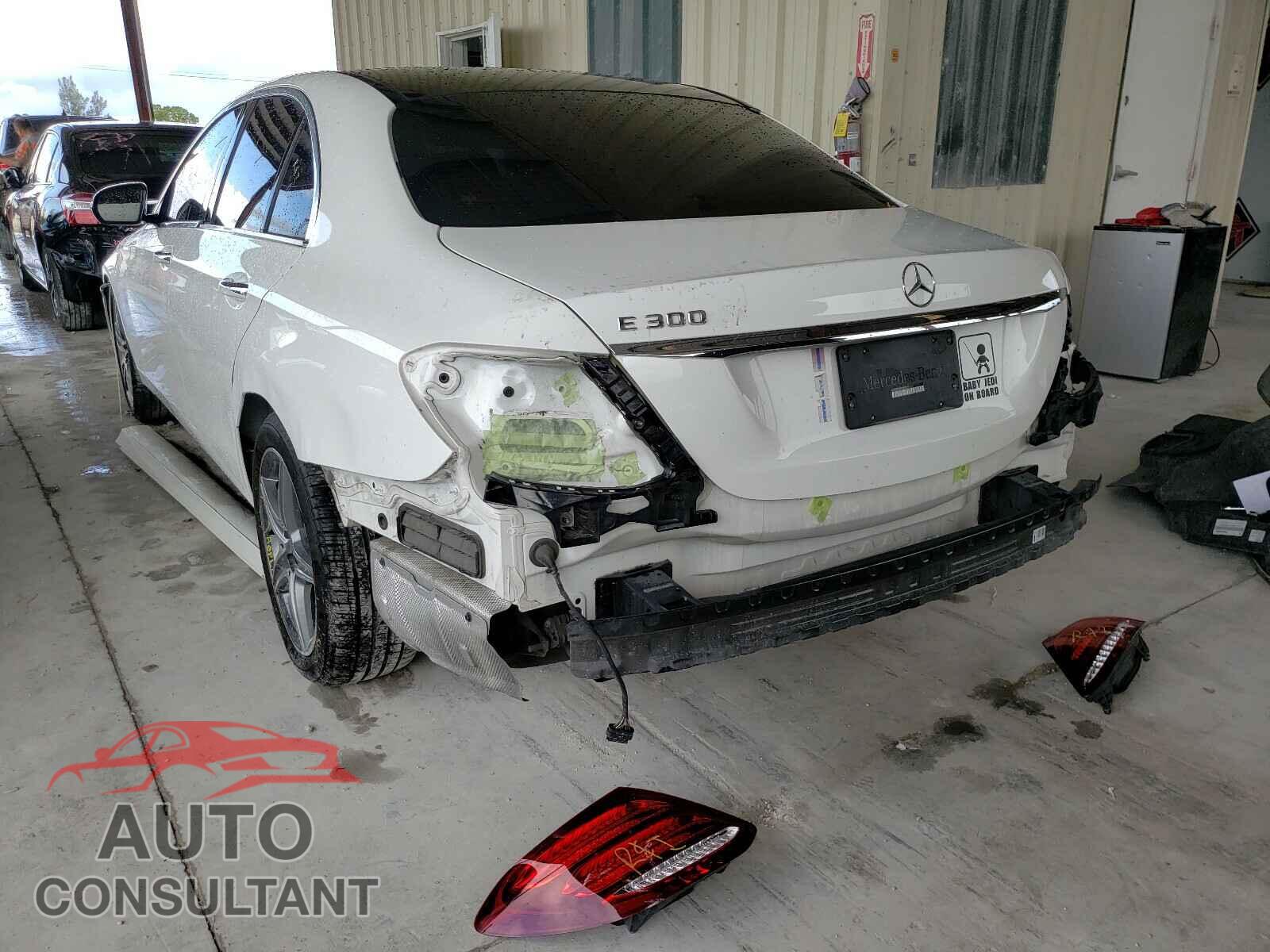 MERCEDES-BENZ E CLASS 2017 - WDDZF4JB2HA275121