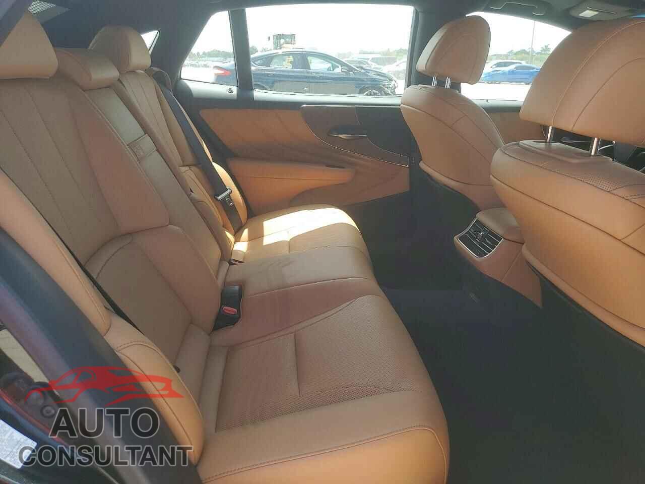 LEXUS LS500 2021 - JTHD51FF3M5014339