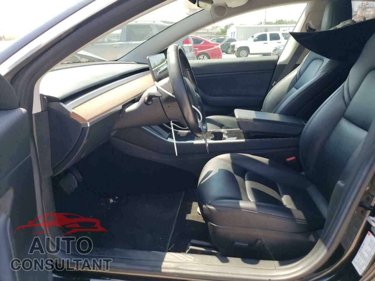 TESLA MODEL 3 2018 - 5YJ3E1EA7JF060298