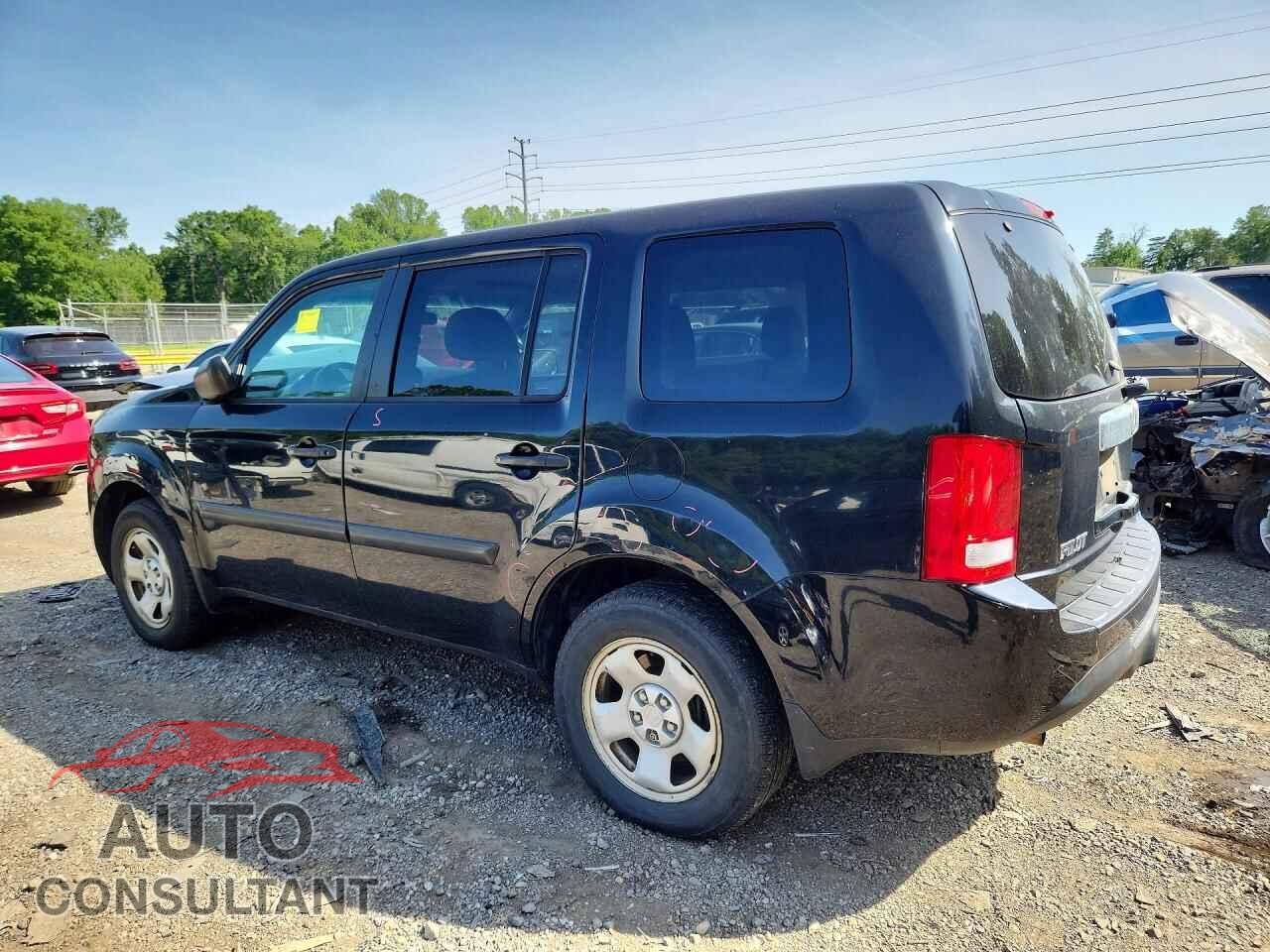 HONDA PILOT 2013 - 5FNYF4H28DB082016