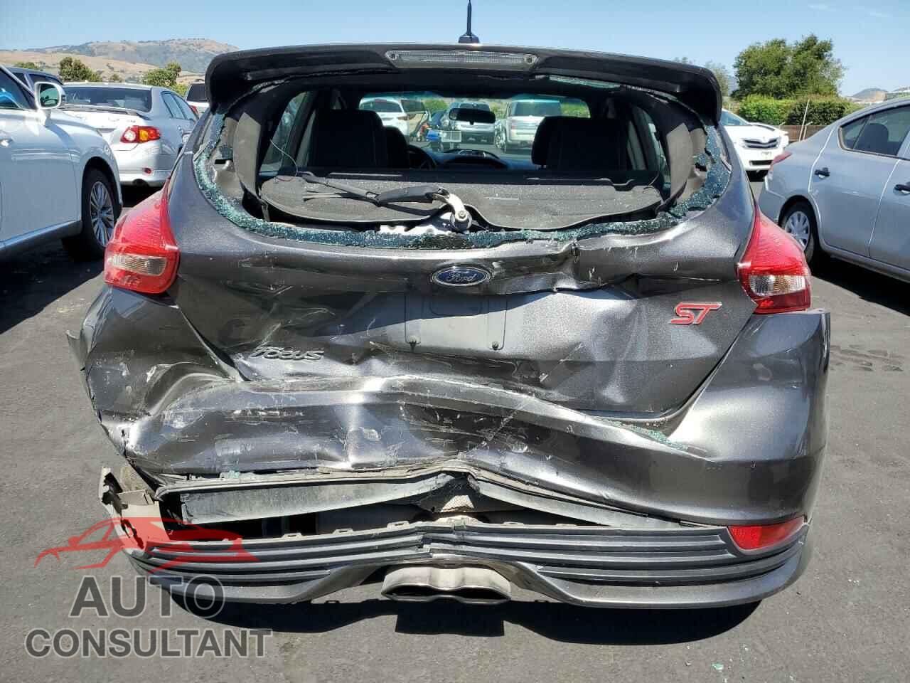 FORD FOCUS 2016 - 1FADP3L93GL263168