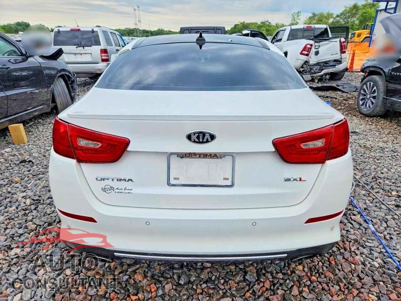 KIA OPTIMA 2015 - 5XXGR4A62FG358299