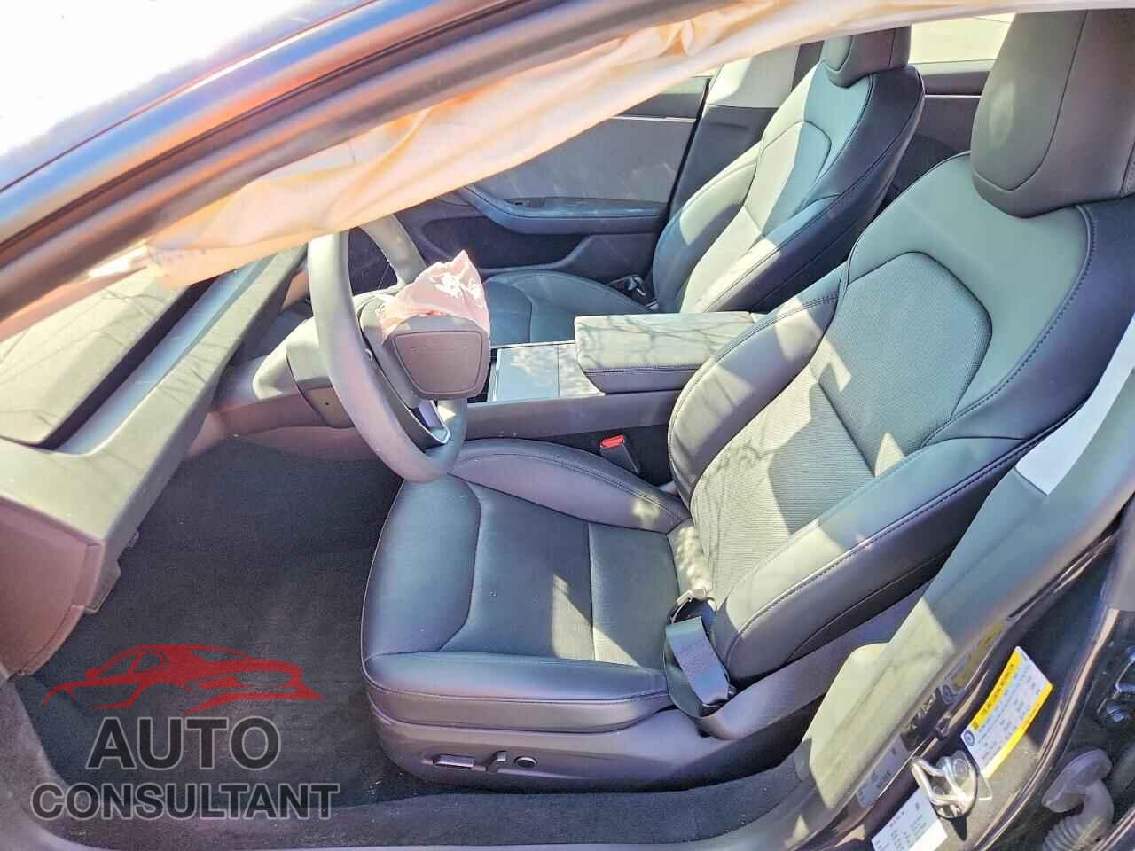 TESLA MODEL 3 2024 - 5YJ3E1EA2RF725569