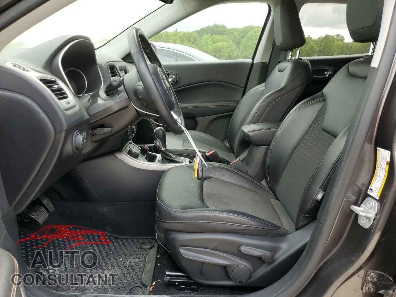 JEEP COMPASS 2020 - 3C4NJDBB8LT115736