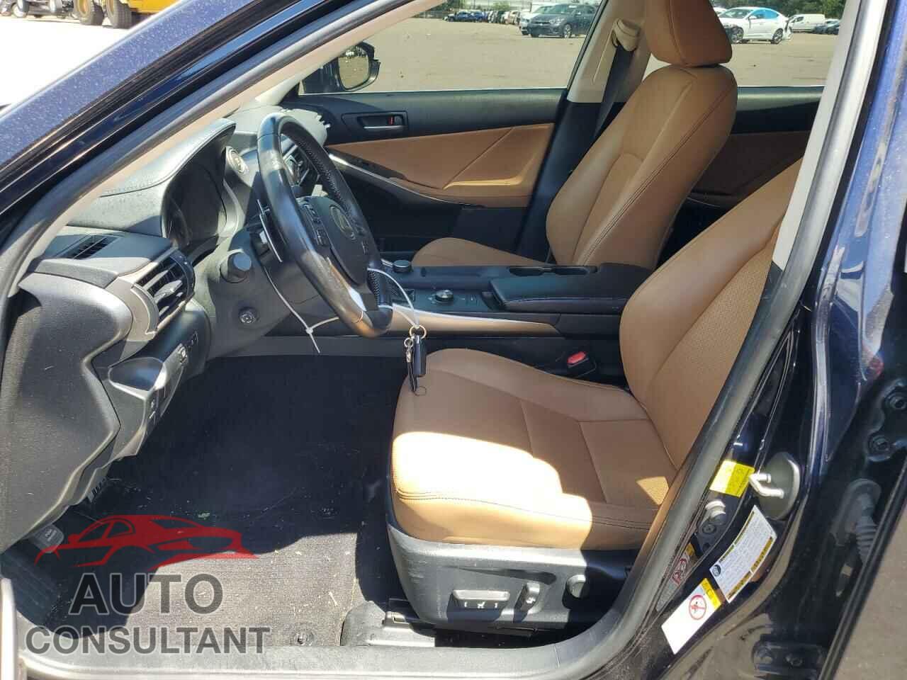 LEXUS IS 2018 - JTHC81D29J5031726