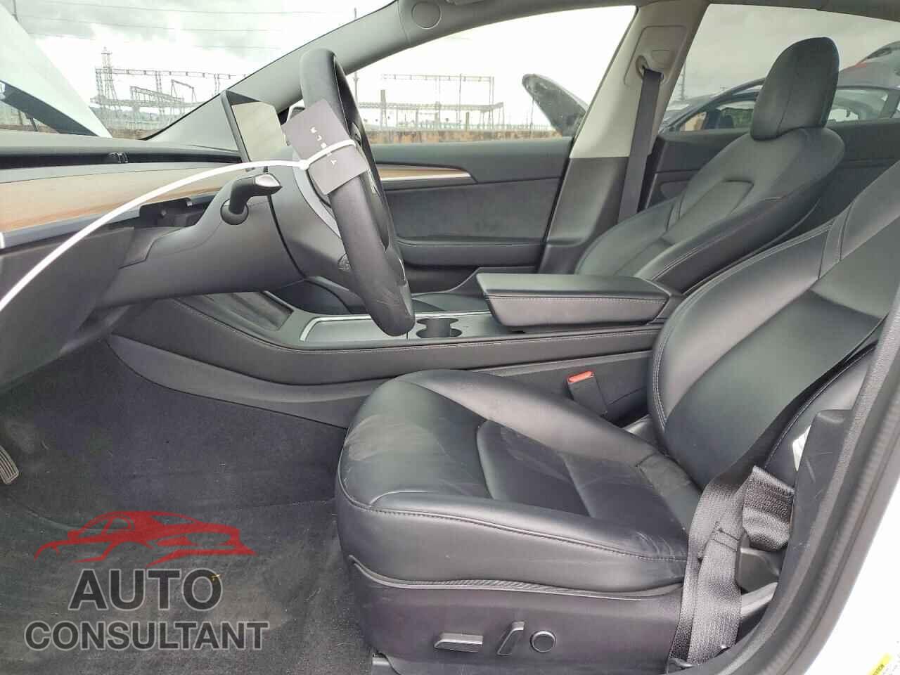 TESLA MODEL 3 2021 - 5YJ3E1EA0MF053617