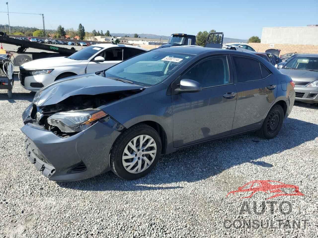 TOYOTA COROLLA 2018 - 5YFBURHE1JP807944