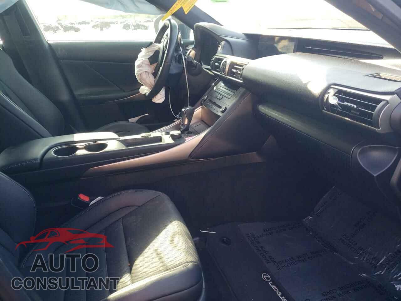 LEXUS IS 2019 - JTHBA1D24K5092824