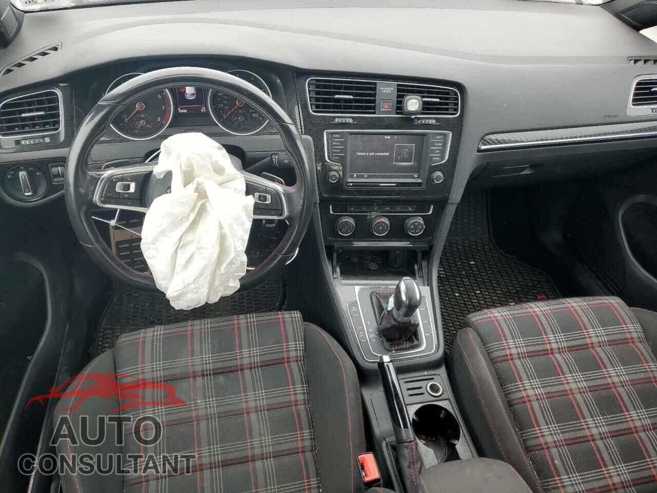 VOLKSWAGEN GTI 2017 - 3VW4T7AU0HM031838