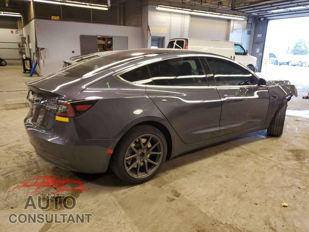 TESLA MODEL 3 2017 - 5YJ3E1EA2HF001301