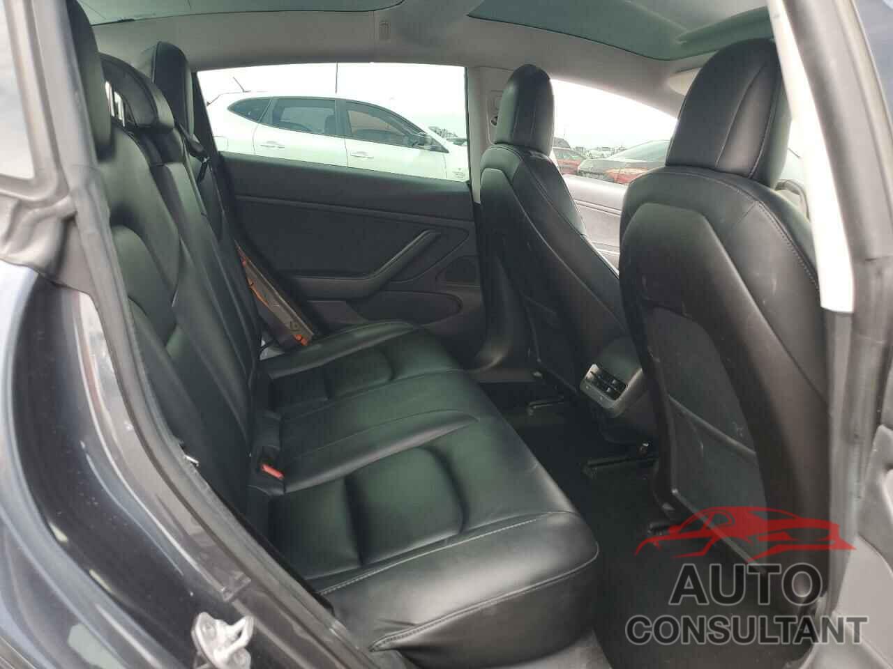 TESLA MODEL 3 2019 - 5YJ3E1EA2KF417212