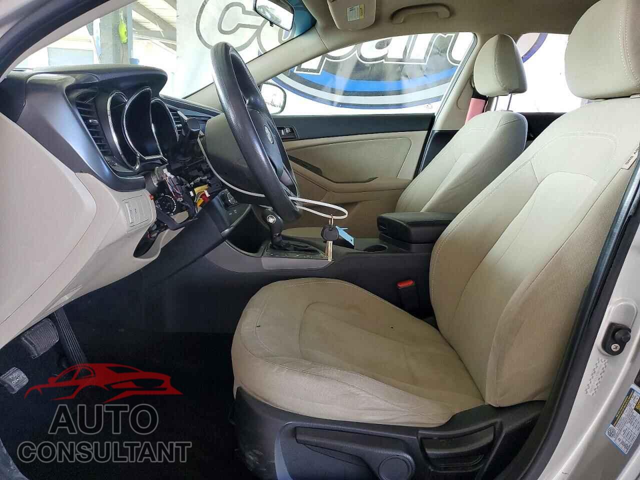 KIA OPTIMA 2011 - KNAGM4A76B5122693