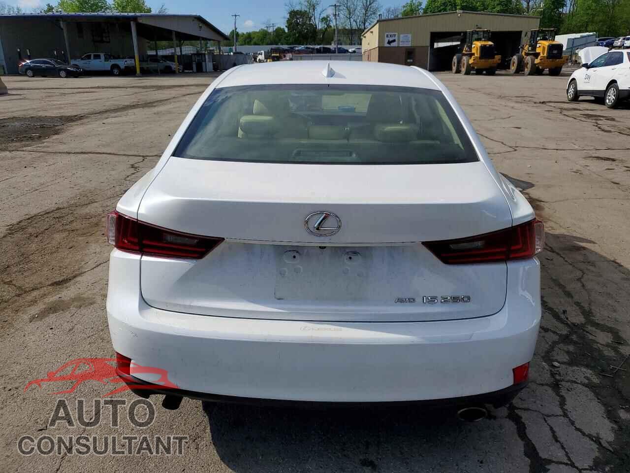 LEXUS IS 2015 - JTHCF1D24F5028701
