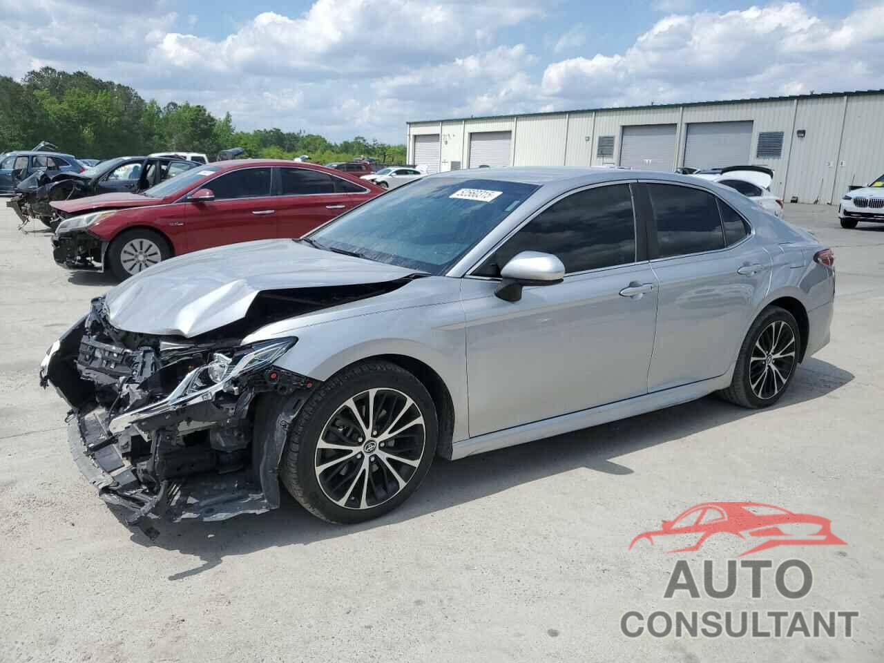 TOYOTA CAMRY 2018 - 4T1B11HK9JU671173