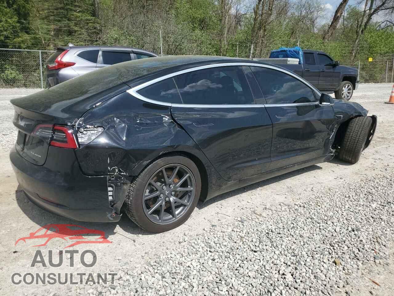 TESLA MODEL 3 2019 - 5YJ3E1EB9KF384444