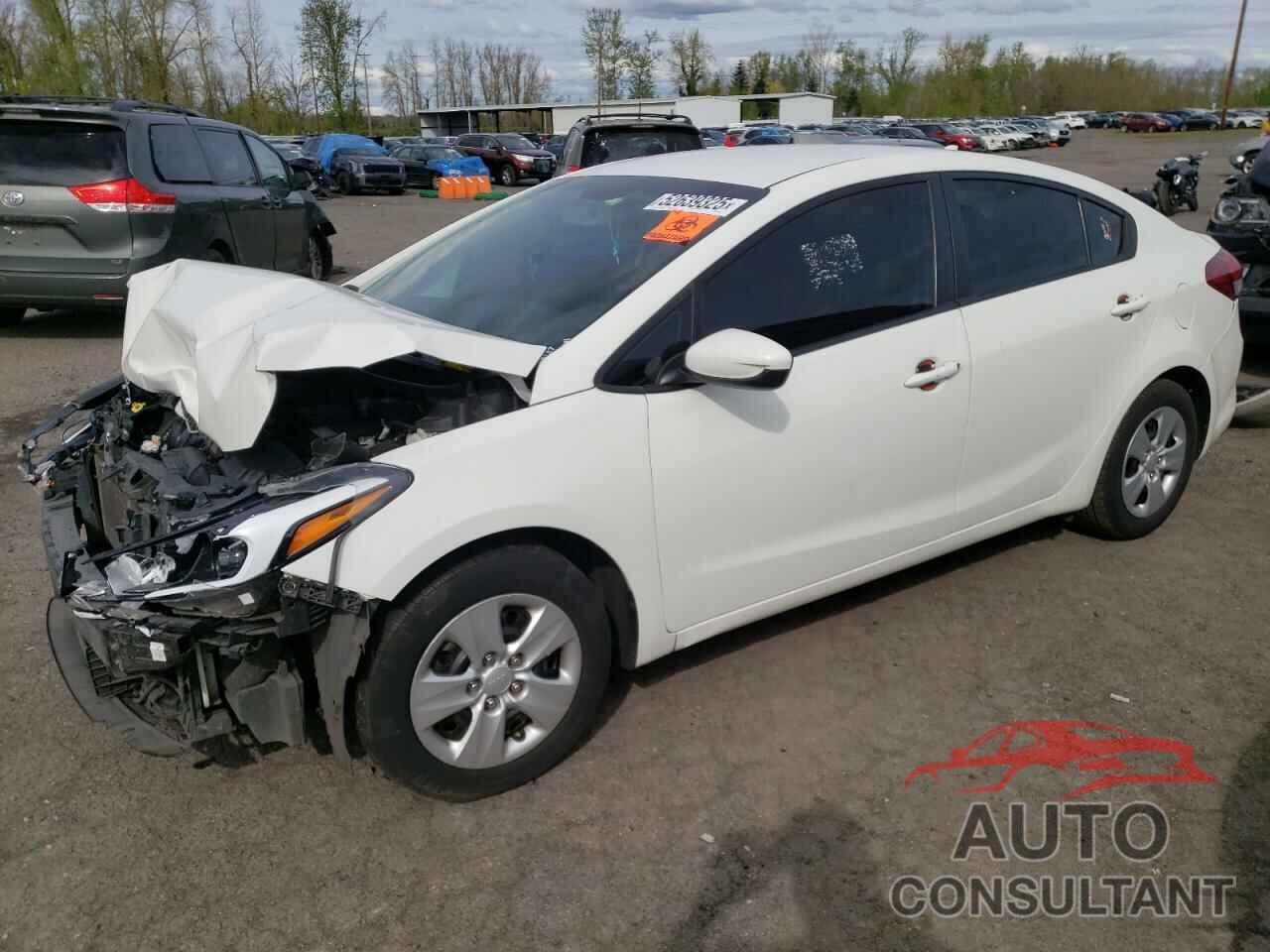 KIA FORTE 2018 - 3KPFK4A70JE179334