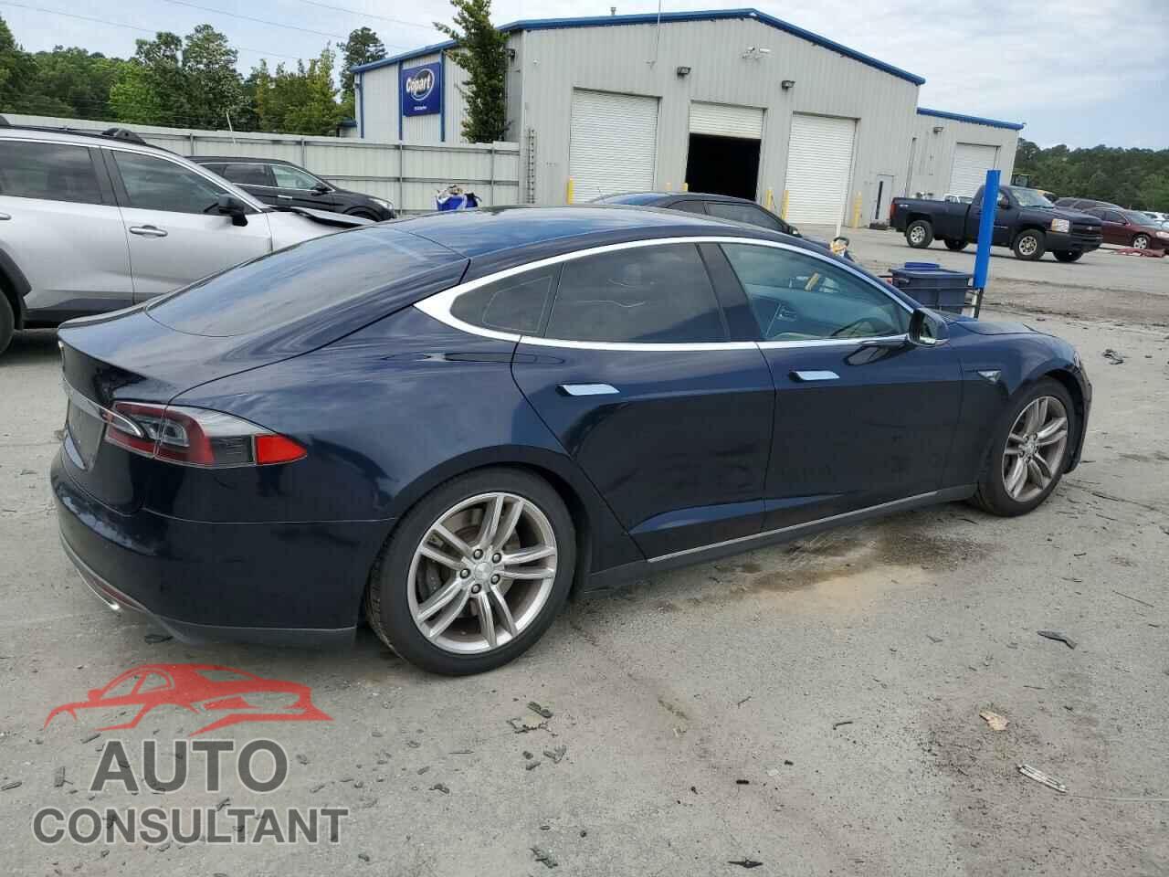 TESLA MODEL S 2013 - 5YJSA1CG1DFP04722
